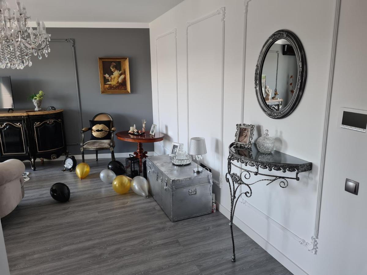 Parisian Apartment Cluj Экстерьер фото