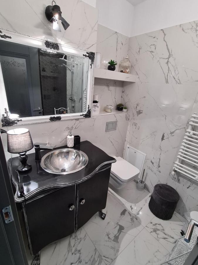 Parisian Apartment Cluj Экстерьер фото