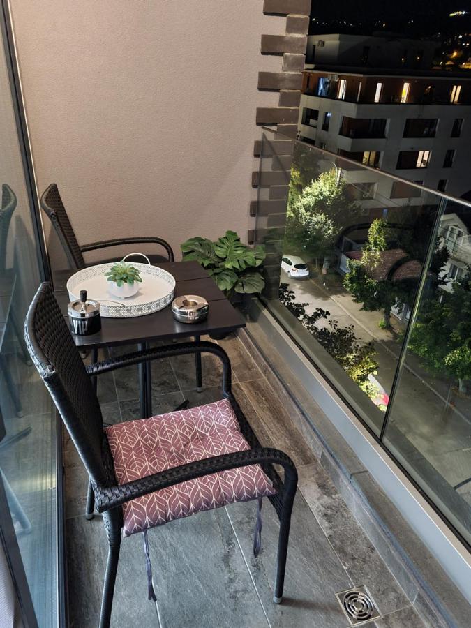 Parisian Apartment Cluj Экстерьер фото